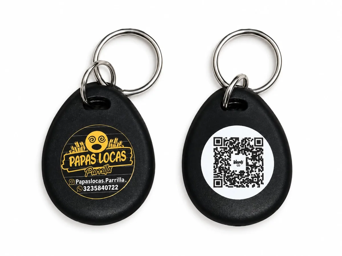 Llavero de Papas Locas Parrilla con logo y QR